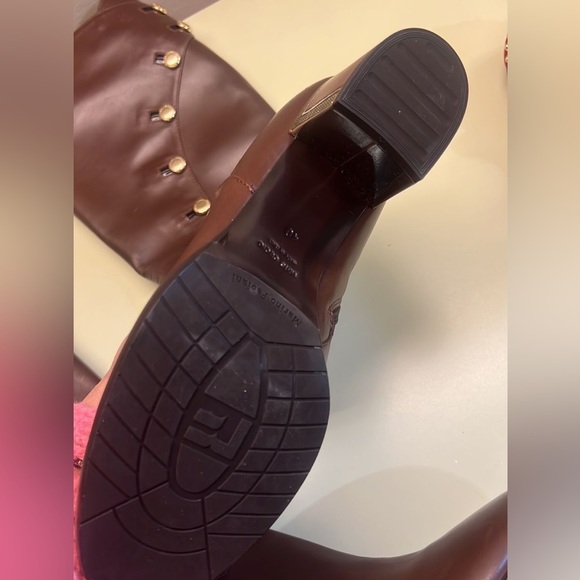 MARINO FABIANI MADE IN ITAKY Brown Leather Heeled Boots with Gold Accents - Picture 4 of 4